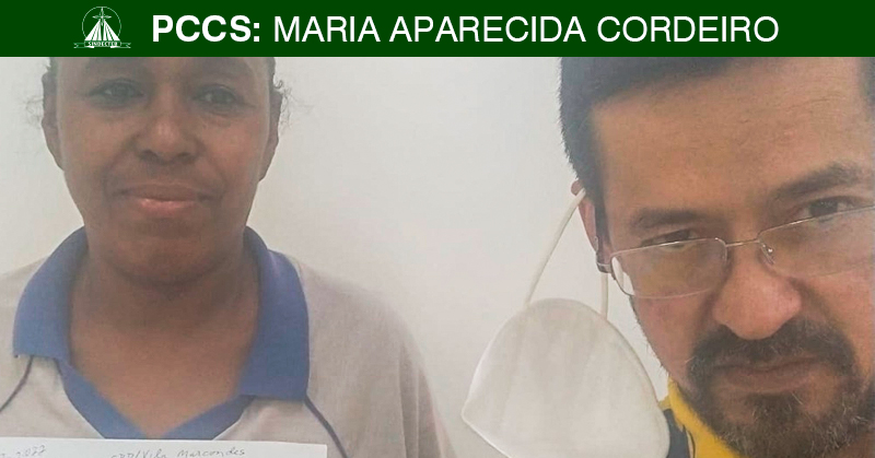 Ação do PCCs: SINDECTEB entrega alvará à trabalhadora do CDD Vila Marcondes