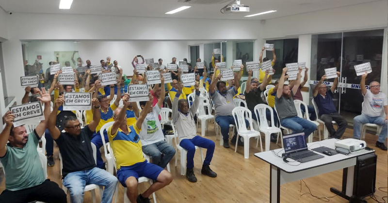 Trabalhadores de Bauru e região aprovam greve por tempo indeterminado