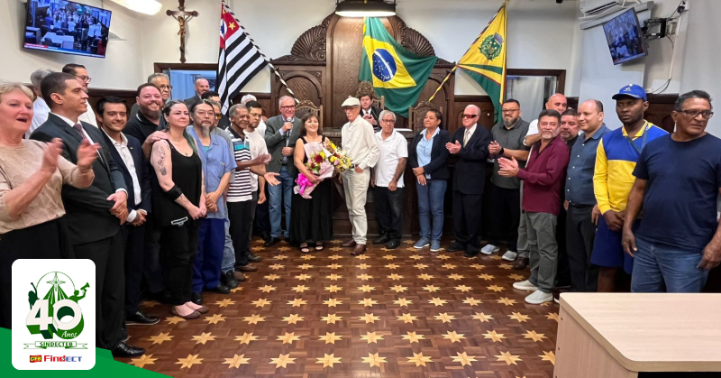Câmara de Bauru homenageia os 40 anos do SINDECTEB com Moção de Aplauso