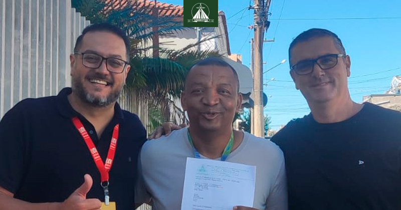 Compromisso e luta: SINDECTEB prossegue com entrega de alvarás em 2025