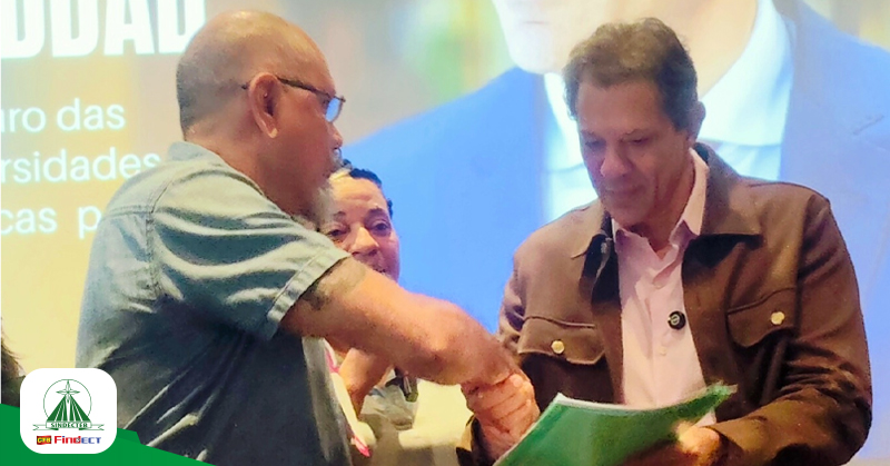 SINDECTEB participa de encontro com Fernando Haddad e entrega carta em defesa dos Correios
